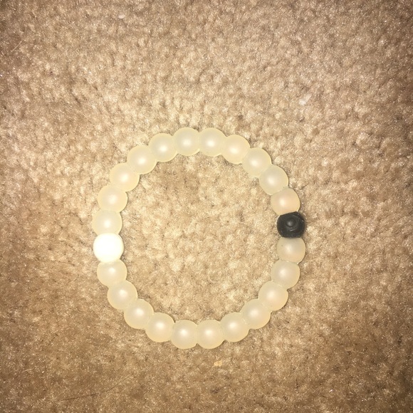 Blue, clear, red, pink, & purple lokai bracelets - Picture 3 of 6